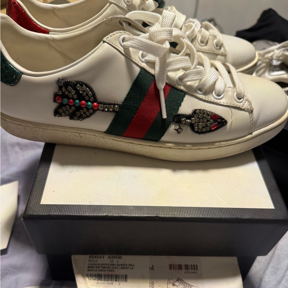 Gucci sneakers size 38